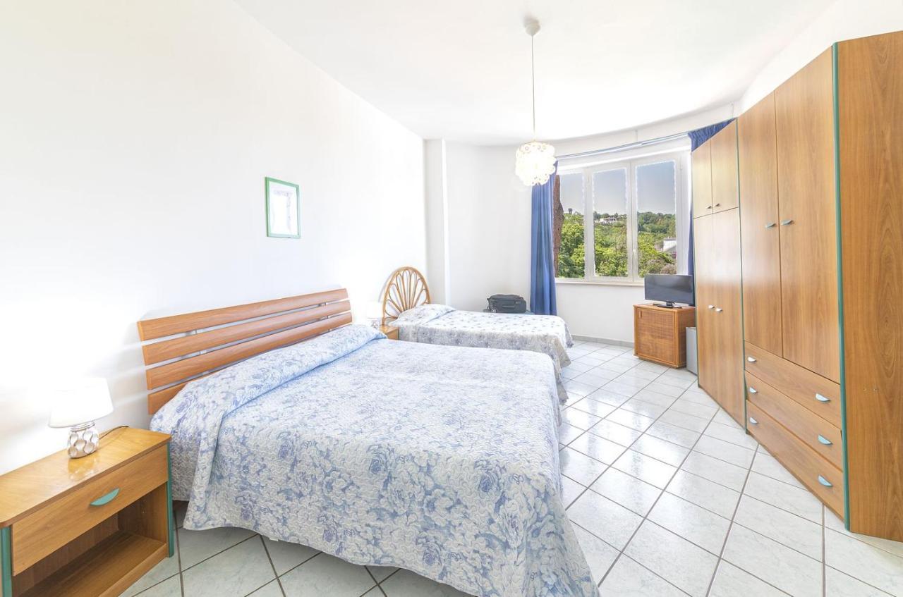 Bristol Hotel Lacco Ameno  Bagian luar foto