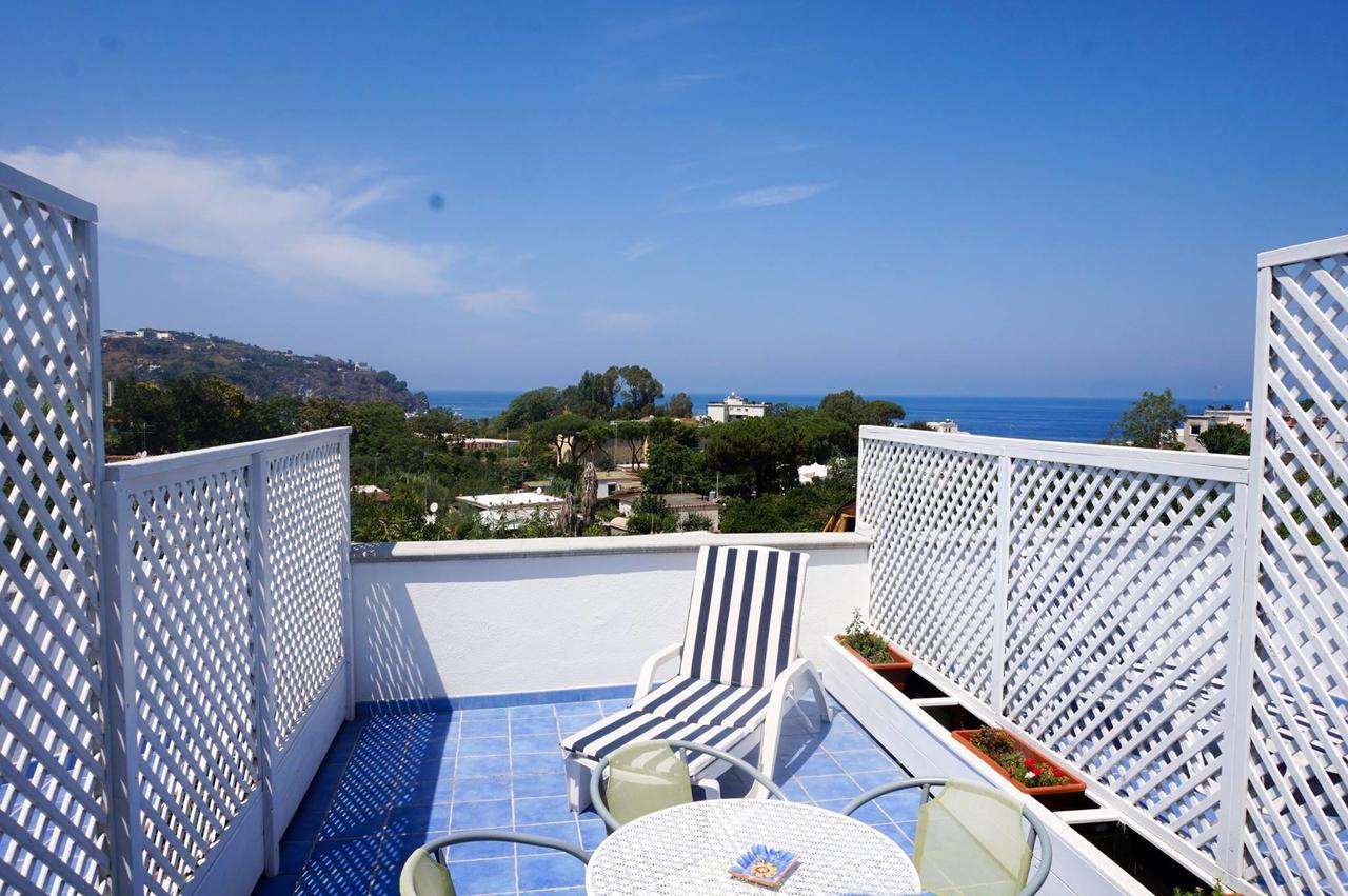 Bristol Hotel Lacco Ameno  Bagian luar foto